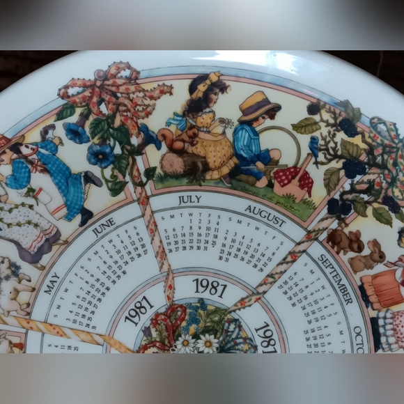 1981 Calendar Plate by Deborah Bell Jarrett - Picture 12 of 15
